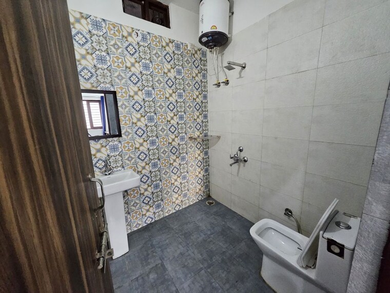 Bathroom, prem nagar 2 Bedroom 1500 Sq.Ft. Independent House In Prem Nagar Dehradun 10514893