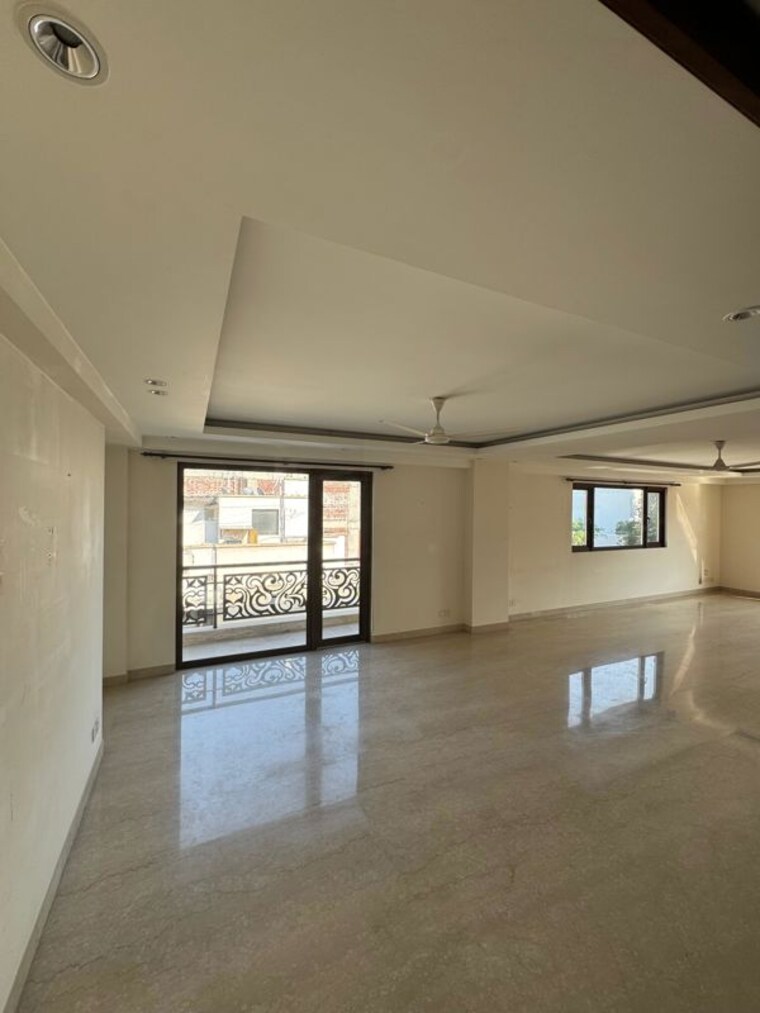 Room, panchsheel park 4 Bedroom 800 Sq.Yd. Builder Floor In Panchsheel Park Delhi 10514888