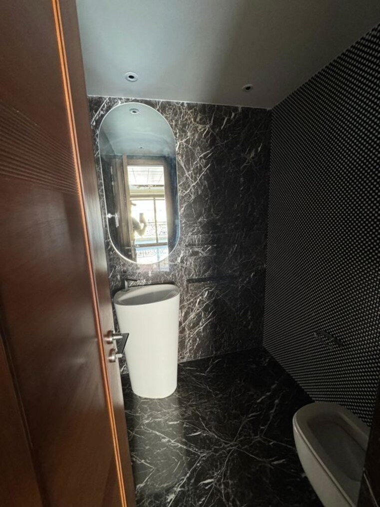 Bathroom, panchsheel park 4 Bedroom 800 Sq.Yd. Builder Floor In Panchsheel Park Delhi 10514888