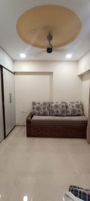 1 BHK Apartment For Sale in Vile Parle West