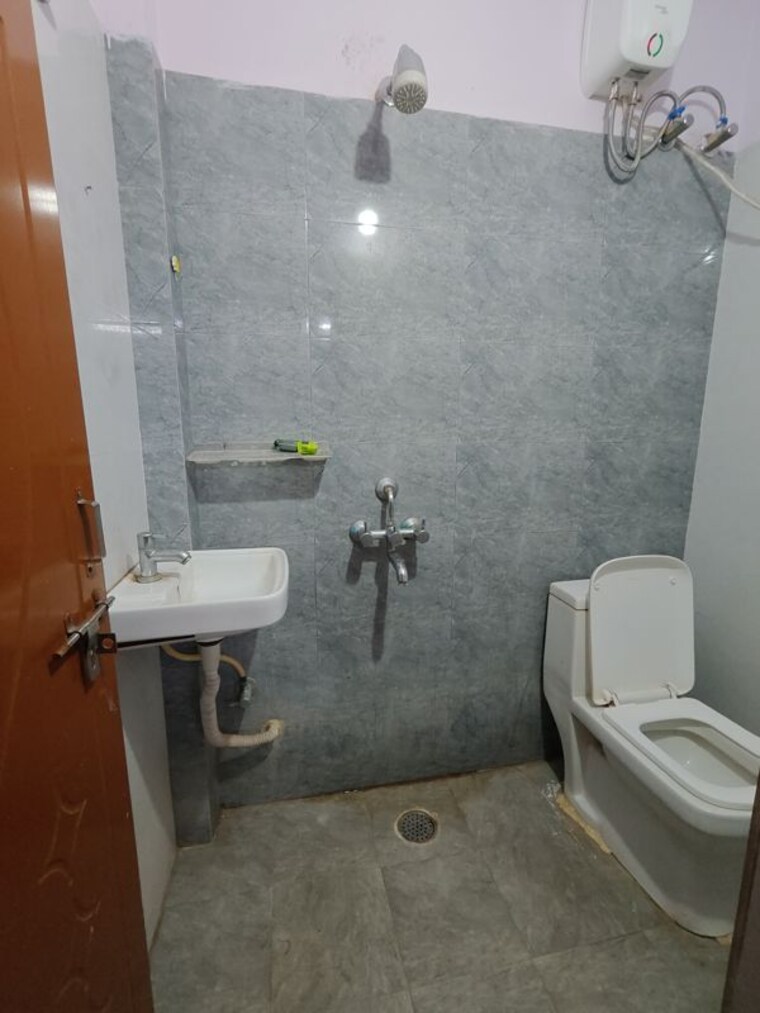 Bathroom, ten-madhapur 2 Bedroom 1050 Sq.Ft. Apartment In Madhapur Hyderabad 10514911