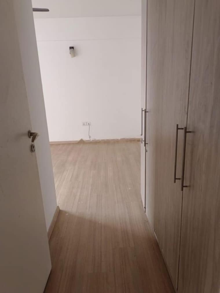 Bathroom, dlf-regal-gardens 3 Bedroom 1780 Sq.Ft. Apartment In Sector 90 Gurgaon 10514919