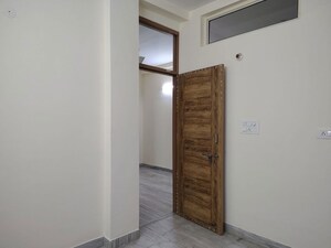 Room in 3 BHK Builder Floor at Chattarpur – for Rent