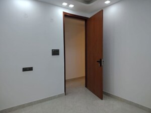 Room in 3 BHK Builder Floor at Chattarpur – for Rent