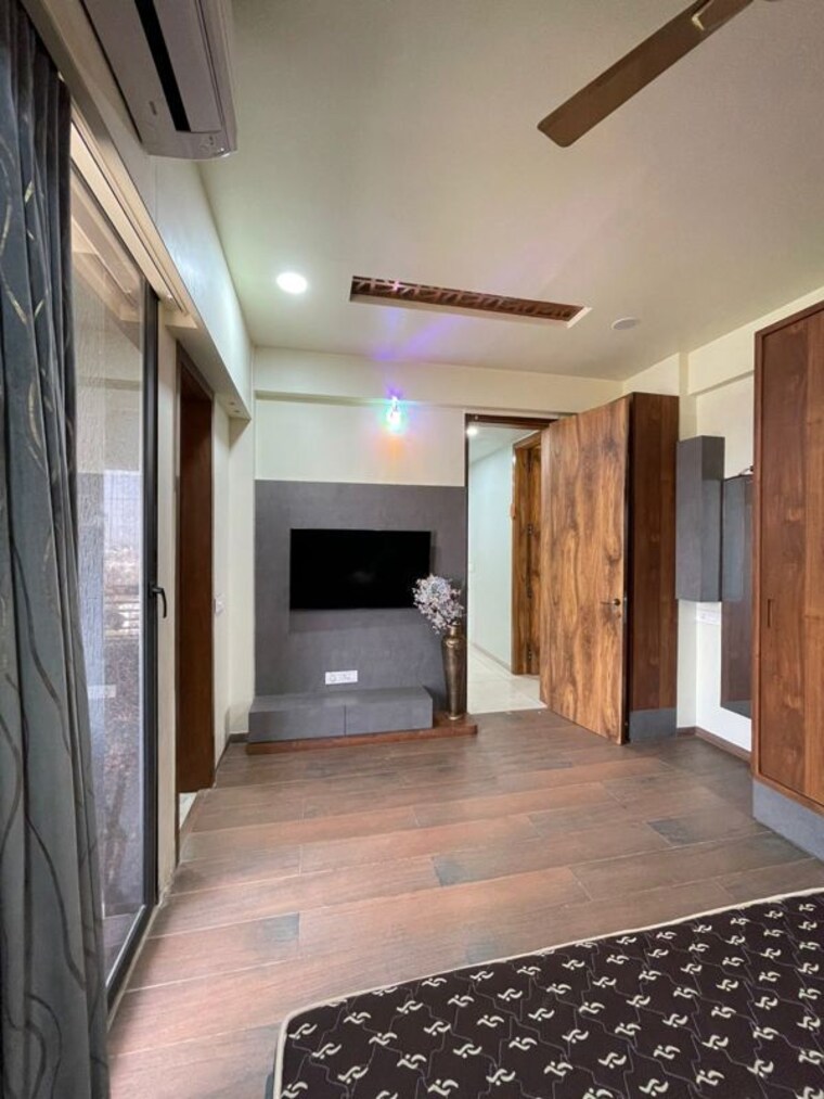 Room, krishna nagar 3 Bedroom 2700 Sq.Ft. Apartment In Krishna Nagar Ahmedabad 10514972