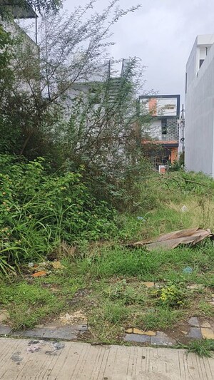  Plot For Sale in Limbodi