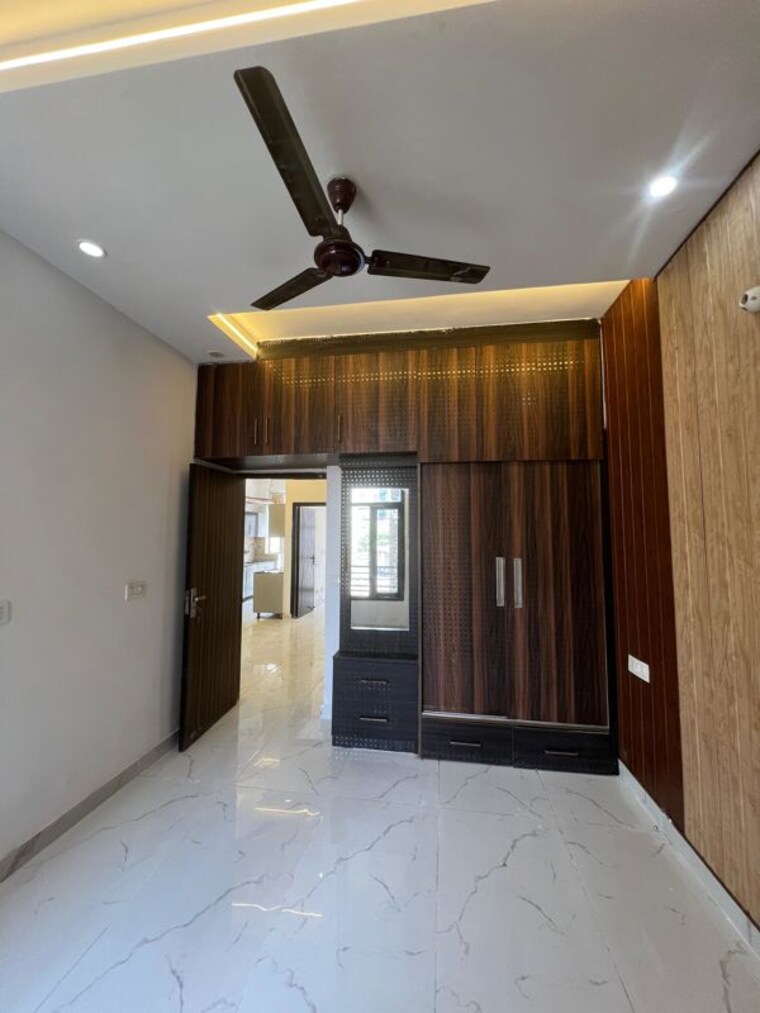 Room, pir machalla 3 Bedroom 900 Sq.Ft. Builder Floor In Pir Machalla Zirakpur 10515007