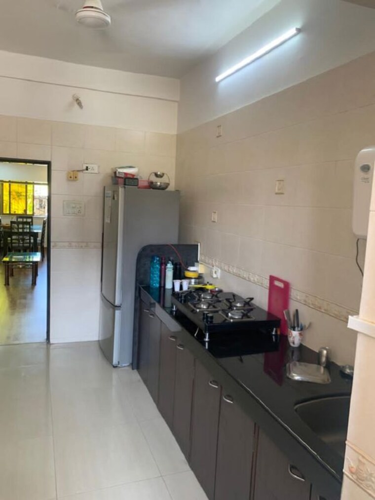 Kitchen, bandra west 2 Bedroom 700 Sq.Ft. Apartment In Bandra West Mumbai 10515042