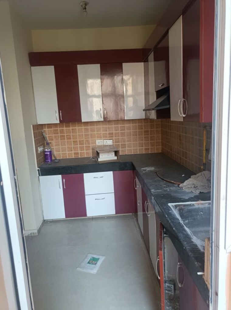 Kitchen, mahagun-my-woods 3 Bedroom 1545 Sq.Ft. Apartment In Sector 16c Greater Noida Greater Noida 10515089