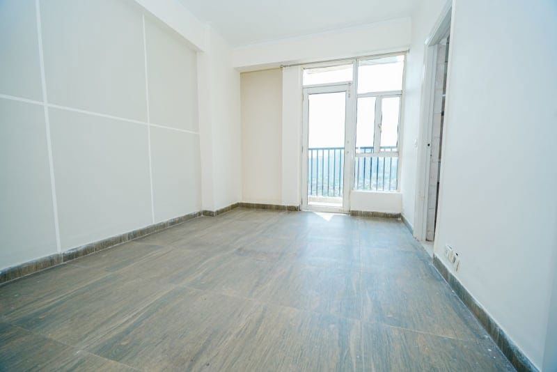 2.5 BHK 1050 Sq.Ft. Apartment in Gaur City 5th Avenue