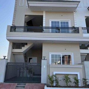 2 BHK Builder Floor For Rent in Bhago Majra Road