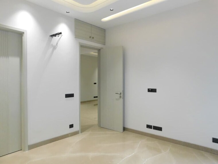 Room, greater kailash ii 4 Bedroom 2700 Sq.Ft. Builder Floor In Greater Kailash ii Delhi 10515121