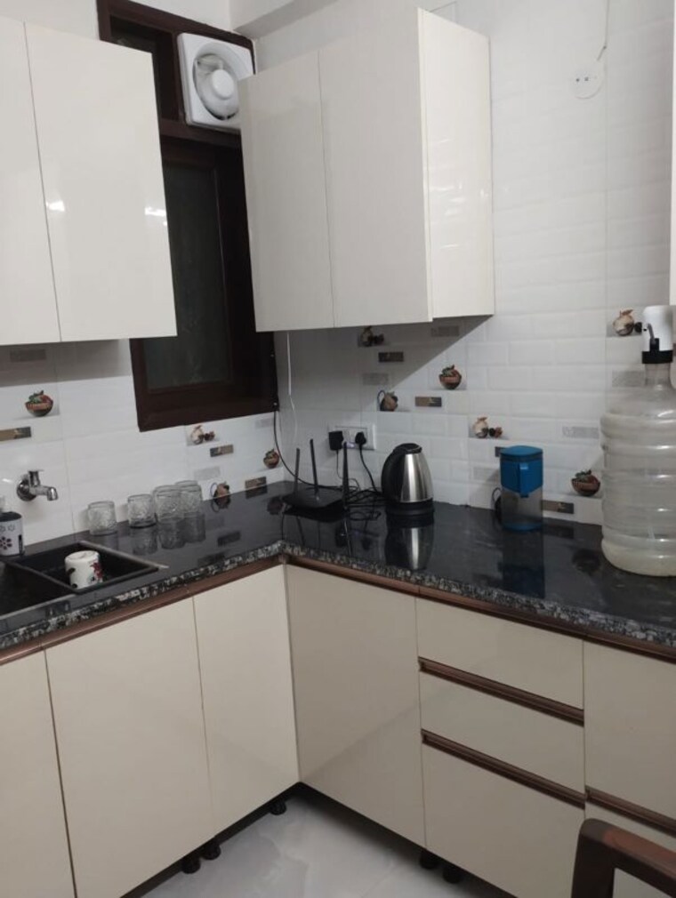 Kitchen, kailash hills 2 Bedroom 75 Sq.Yd. Builder Floor In Kailash Hills Delhi 10515087
