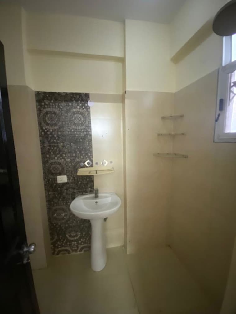 Bathroom, aba-orange-county 3 Bedroom 1566 Sq.Ft. Apartment In Ahinsa Khand 1 Ghaziabad 10515140