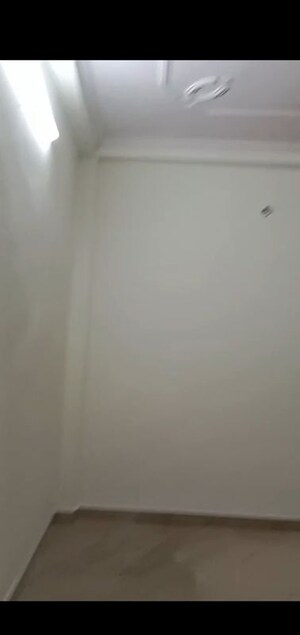 Room in 1 BHK Builder Floor at Mahavir Enclave – for Sale
