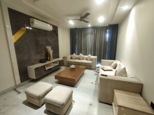 Living Room in 3.5 BHK Builder Floor at Sector 57 – for Rent