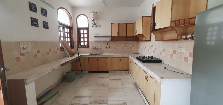 Kitchen, sector 22 2 Bedroom 1200 Sq.Ft. Builder Floor In Sector 22 Gurgaon 10515296