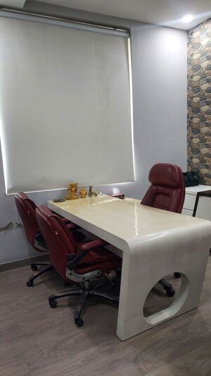 Team Area in  Office Space at MGF Metropolis Mall, Mg Road – for Sale