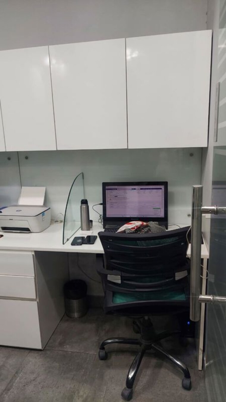 Team Area, mgf-metropolis-mall Commercial Office Space 1006 Sq.Ft. In Mg Road Gurgaon 10515258