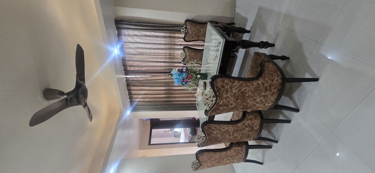 4 BHK + Servant Room 2500 Sq.Ft. Builder Floor in BPTP Parkland Pride