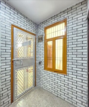 Room in 2 BHK Builder Floor at Divya Angels, Indrapuram – for Rent