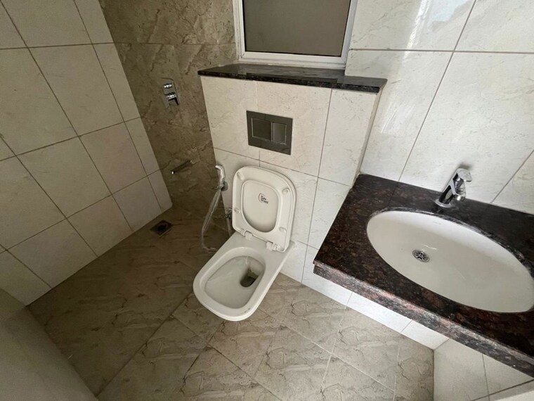 Bathroom, godrej-boulevard 2 Bedroom 700 Sq.Ft. Apartment In Manjari Pune 10515334