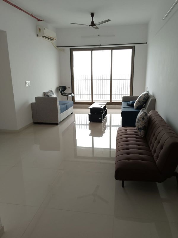 2 BHK 650 Sq.Ft. Apartment in Malad CHS