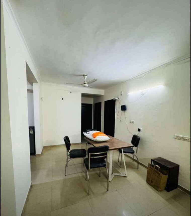 Room, hasanganj 2 Bedroom 1460 Sq.Ft. Apartment In Hasanganj Lucknow 10515350