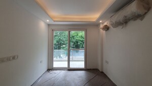 Room in 2 BHK Builder Floor at Sector 21 – for Rent