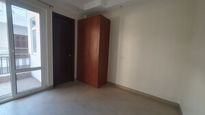 Room in 2 BHK Builder Floor at Sector 21 – for Rent