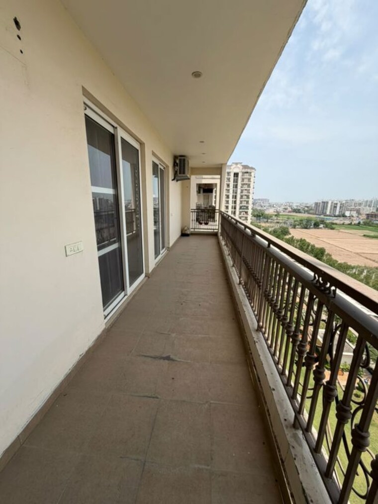 Balcony, affinity-greens 4 Bedroom 2265 Sq.Ft. Apartment In International Airport Road Zirakpur 10515431