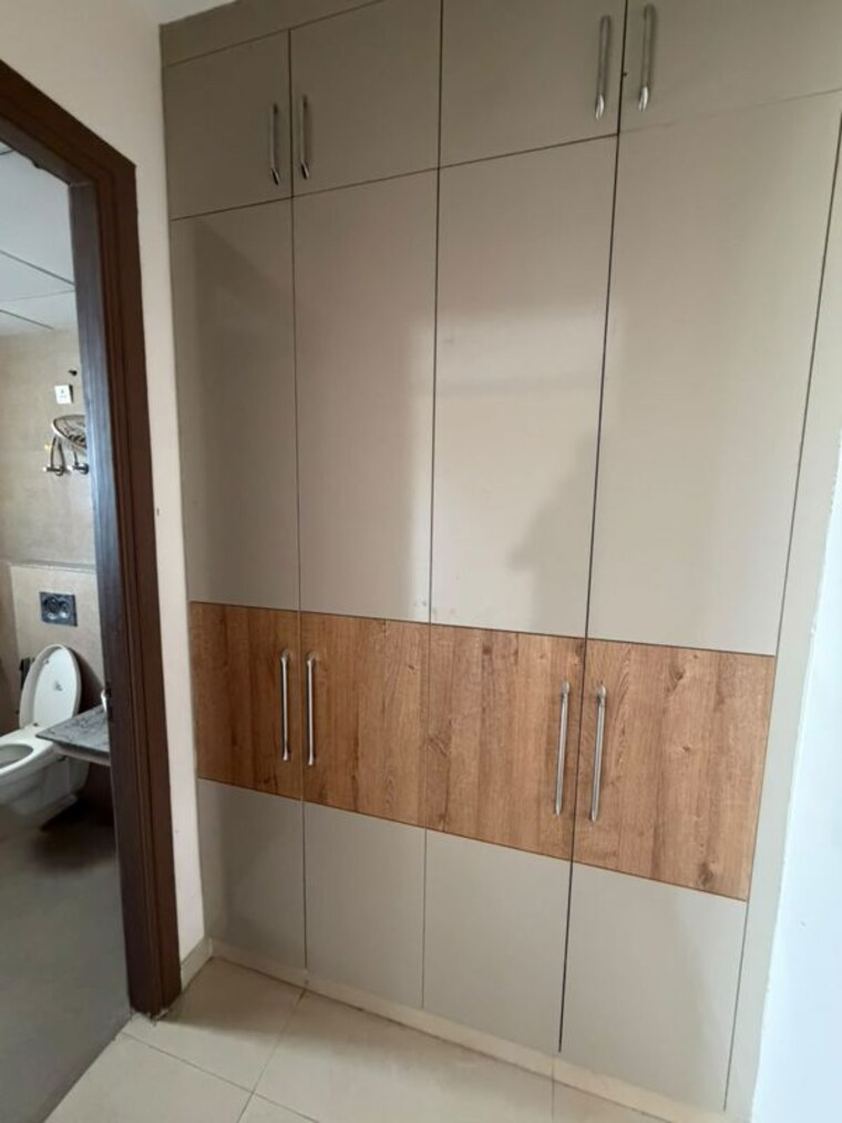 Cupboard, affinity-greens 4 Bedroom 2265 Sq.Ft. Apartment In International Airport Road Zirakpur 10515431