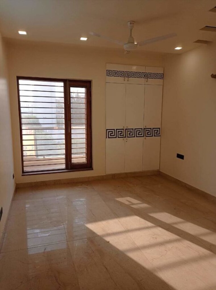 Room, bptp-district-3 3 Bedroom 1260 Sq.Ft. Builder Floor In Sector 85 Faridabad 10515438