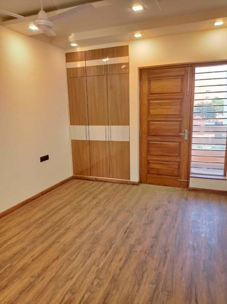 Room, bptp-district-3 3 Bedroom 1260 Sq.Ft. Builder Floor In Sector 85 Faridabad 10515438