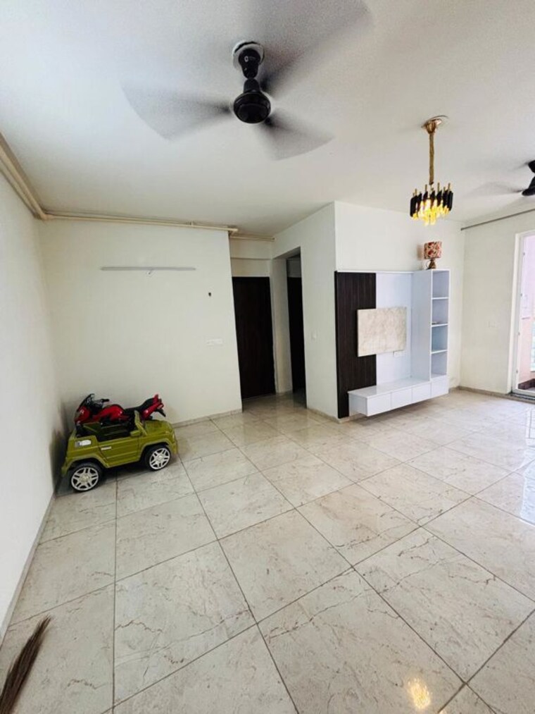 Bedroom, bptp-discovery-park 3 Bedroom 1500 Sq.Ft. Apartment In Sector 80 Faridabad 10515456