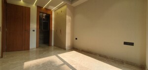 Room in 2 BHK Builder Floor at Sector 21 – for Rent