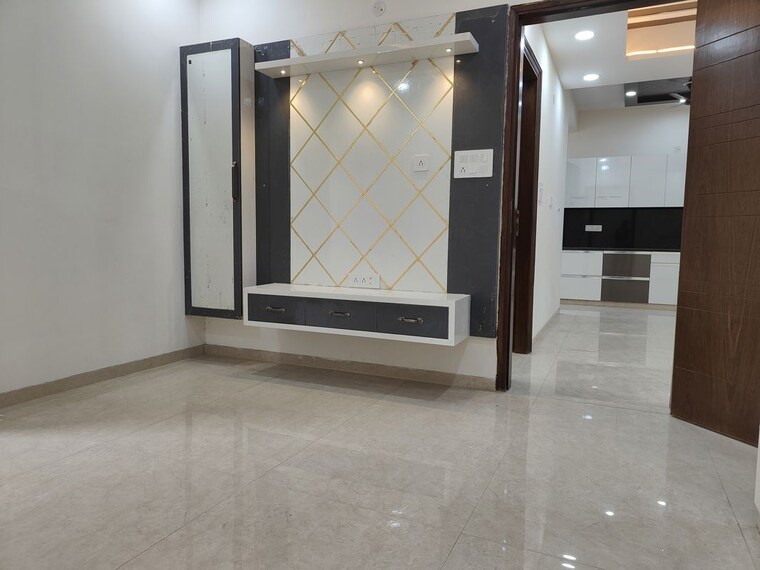 Room, bptp-district-3 3 Bedroom 1620 Sq.Ft. Builder Floor In Sector 85 Faridabad 10515461