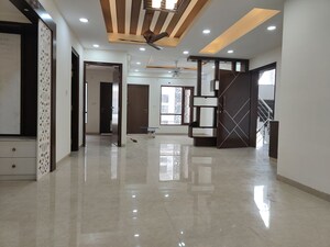 3 BHK Builder Floor For Sale in BPTP District 3, Sector 85