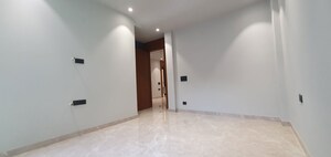Room in 3 BHK Builder Floor at Sector 21 – for Rent