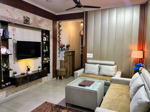 2 BHK Apartment For Rent in Antriksh Golf View, Sector 78