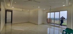 Room in 3 BHK Builder Floor at Sector 21 – for Rent