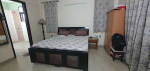 Bedroom in 3 BHK Builder Floor at Sector 21 – for Rent