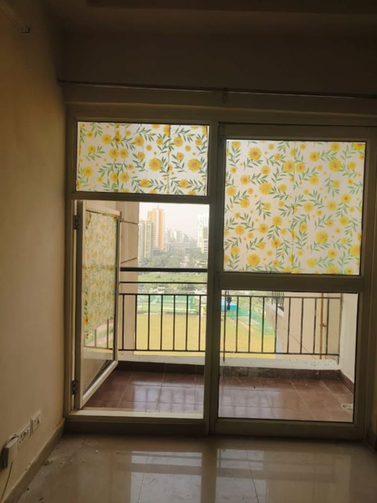 Room, aims-golf-city 2.5 Bedroom 11050 Sq.Ft. Apartment In Sector 75 Noida 10515536