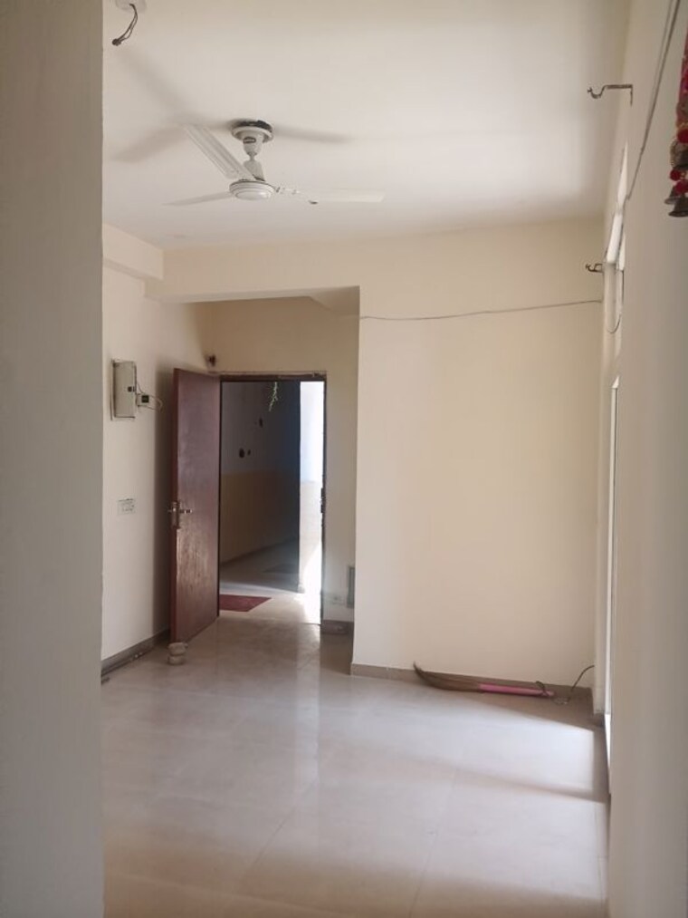 Room, mahagun-mywoods 3 Bedroom 1235 Sq.Ft. Apartment In Sector 16c Greater Noida Greater Noida 10515553