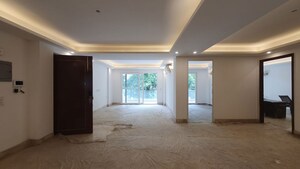 Room in 3 BHK Builder Floor at Sector 22 – for Rent