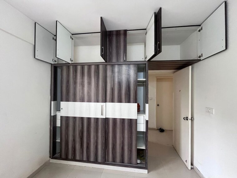 Room, dlf-woodland-heights 2 Bedroom 927 Sq.Ft. Apartment In Jigani Bangalore 10515569