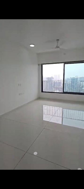 1 BHK 325 Sq.Ft. Apartment in Malad CHS