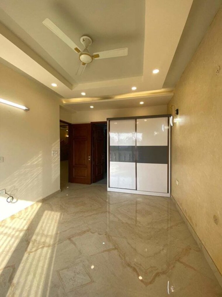 Room, parklands 4 Bedroom 2772 Sq.Ft. Builder Floor In Sector 85 Faridabad 10515580