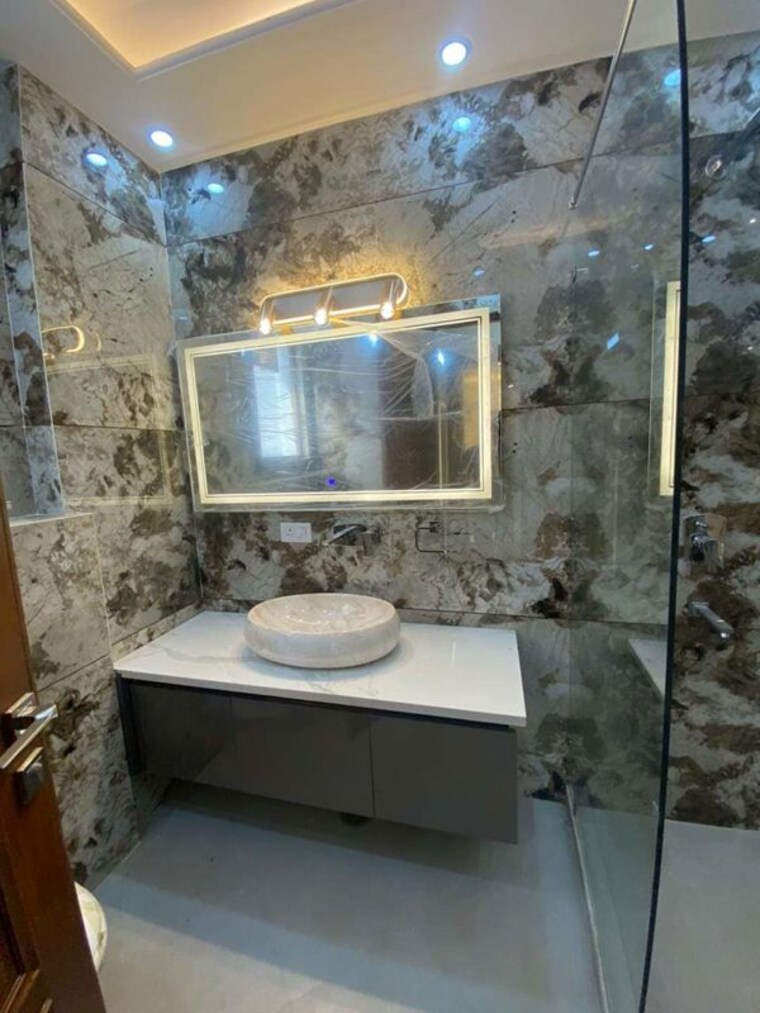 Bathroom, parklands 4 Bedroom 2772 Sq.Ft. Builder Floor In Sector 85 Faridabad 10515580