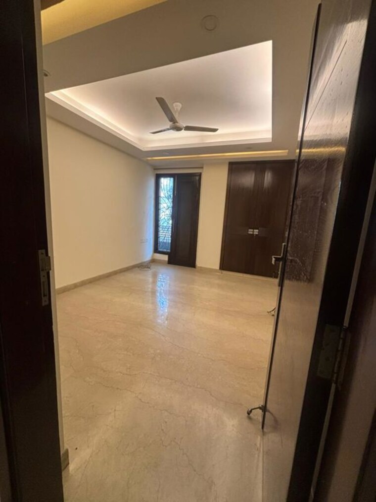Room, hauz khas 4 Bedroom 3000 Sq.Ft. Builder Floor In Hauz Khas Delhi 10515601